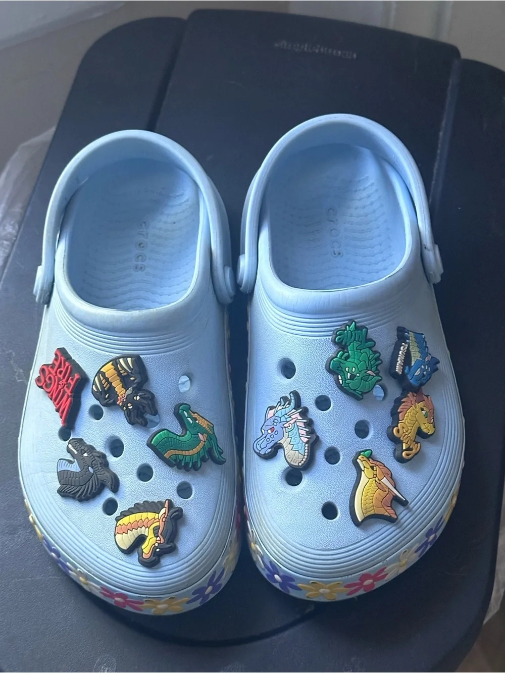 Crocs Kids Girl’s J1 Blue Floral Clogs Dino Jibbitz Charms Lightweight Slip On